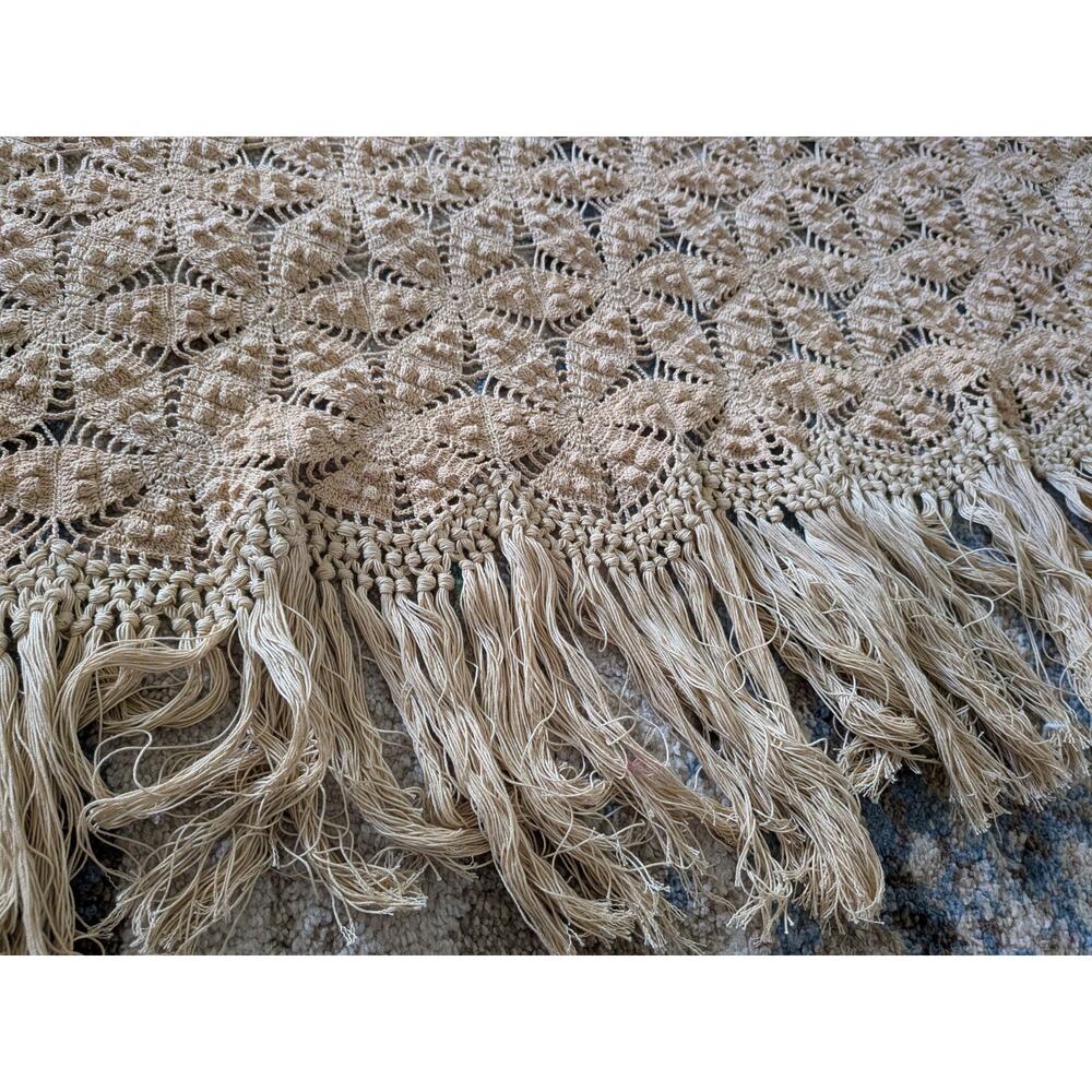 88x67 Antique Crochet Bedspread/Tablecloth Hand Made Off White Cotton Double